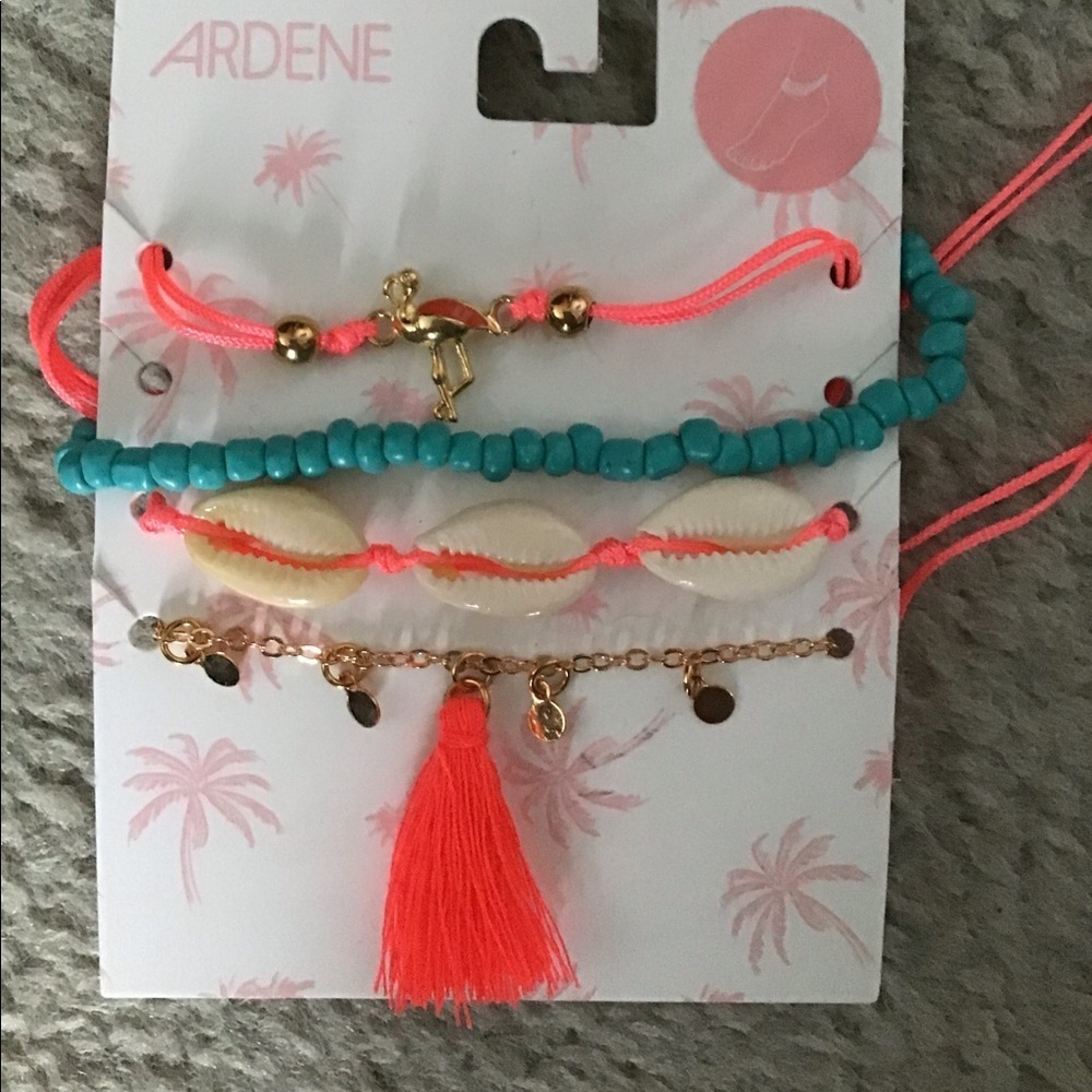 FREE with any purchase- NWT 4pk ankle brac…